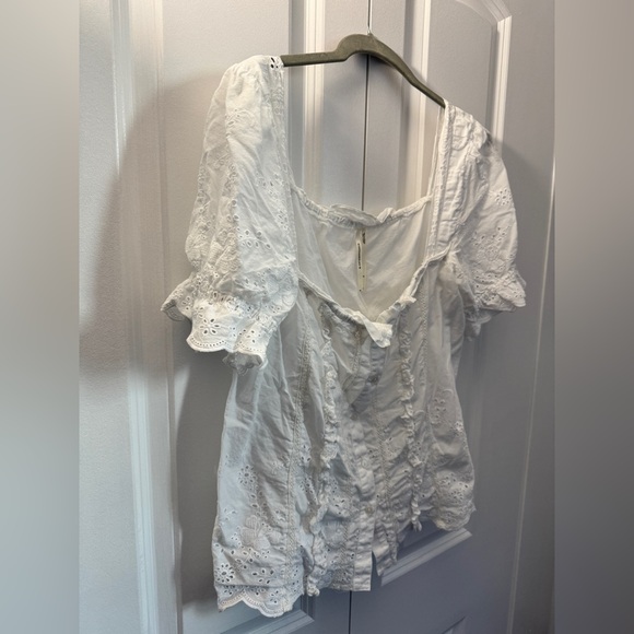 By Anthropologie Puff-Sleeve Eyelet Top - Picture 5 of 6